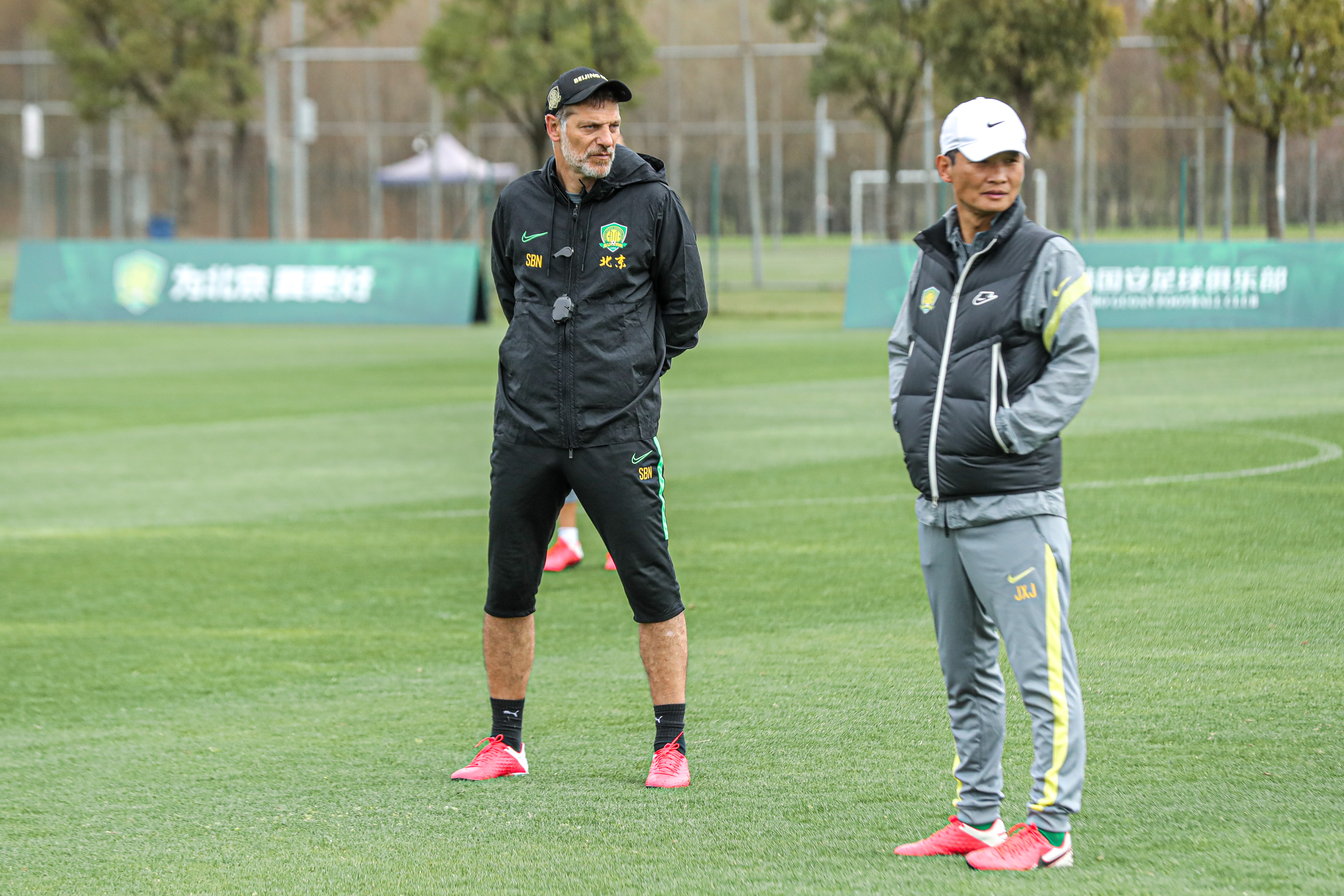 北京国安主帅比利奇首秀,比利奇训练国安