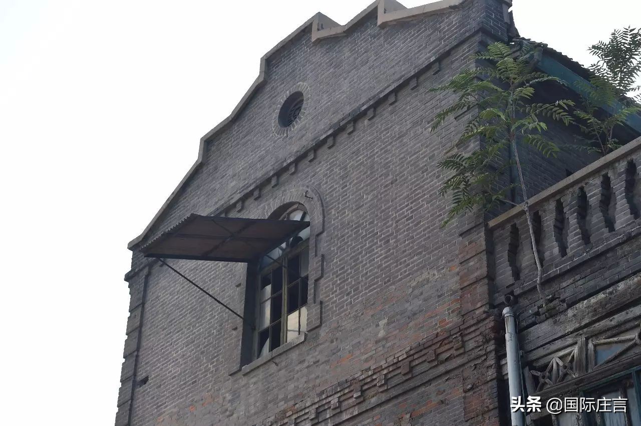 石家庄火车是什么样子的,火车怎么创造的