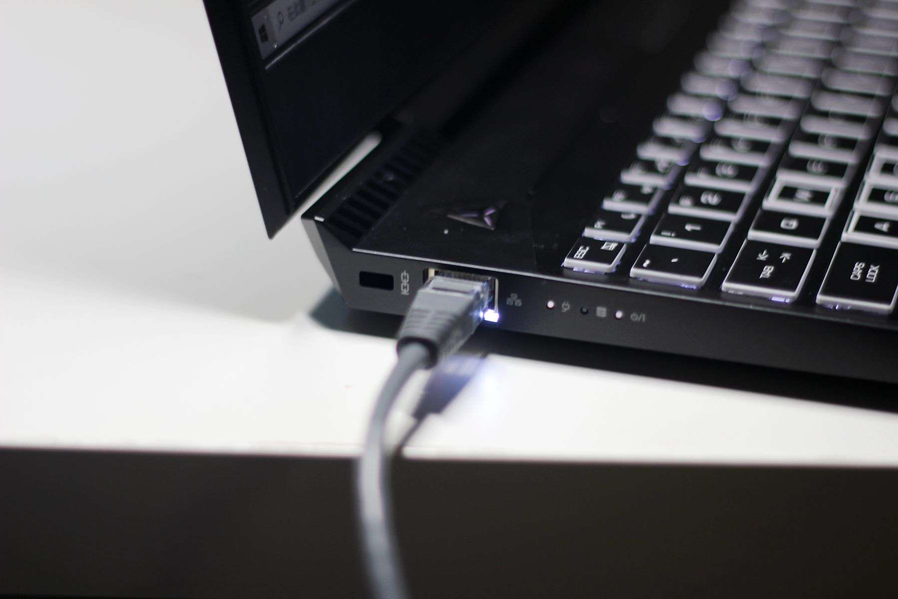 雷神911air1050游戏本测评,雷神911air星战5代游戏本评测