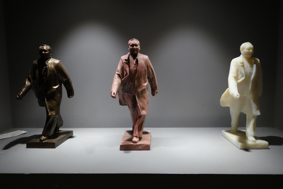 雅昌艺术中心藏品展厅,雅昌书墙