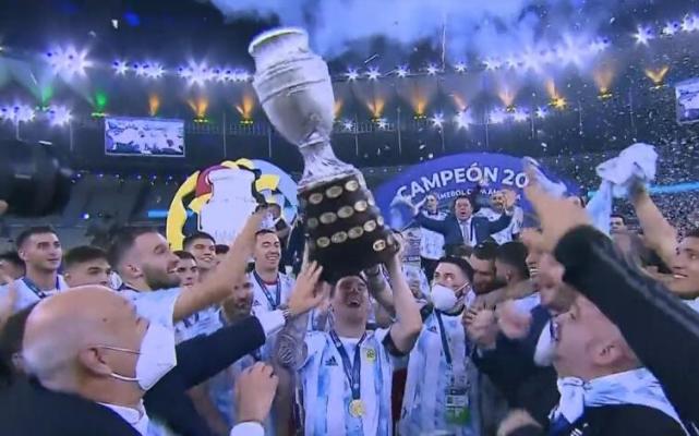 天下足球绝代双骄c罗与梅西,足球绝代双骄c罗与梅西