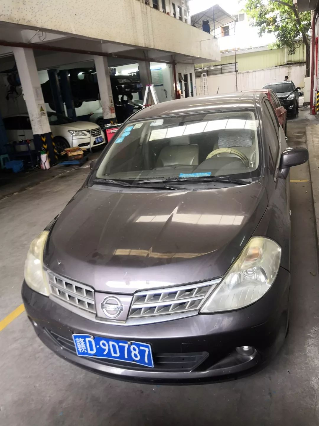 日产颐达冷车d挡不走而热车正常,日产颐达挂d挡不走是什么原因