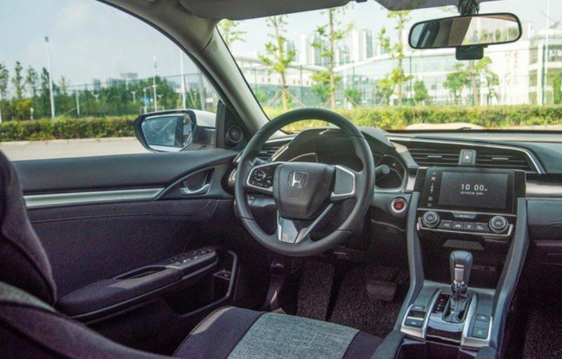 15年本田思域1.8自动挡落地价,19款本田思域1.5t燃动版试驾