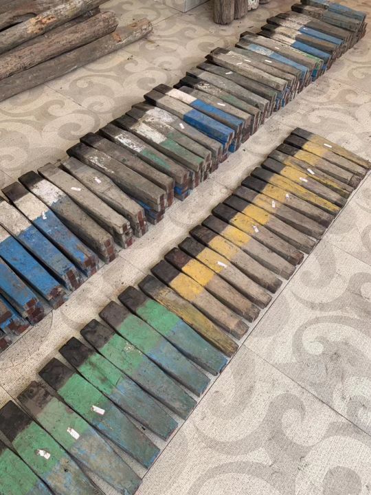 小叶紫檀原木老料手串,小叶紫檀木头香味