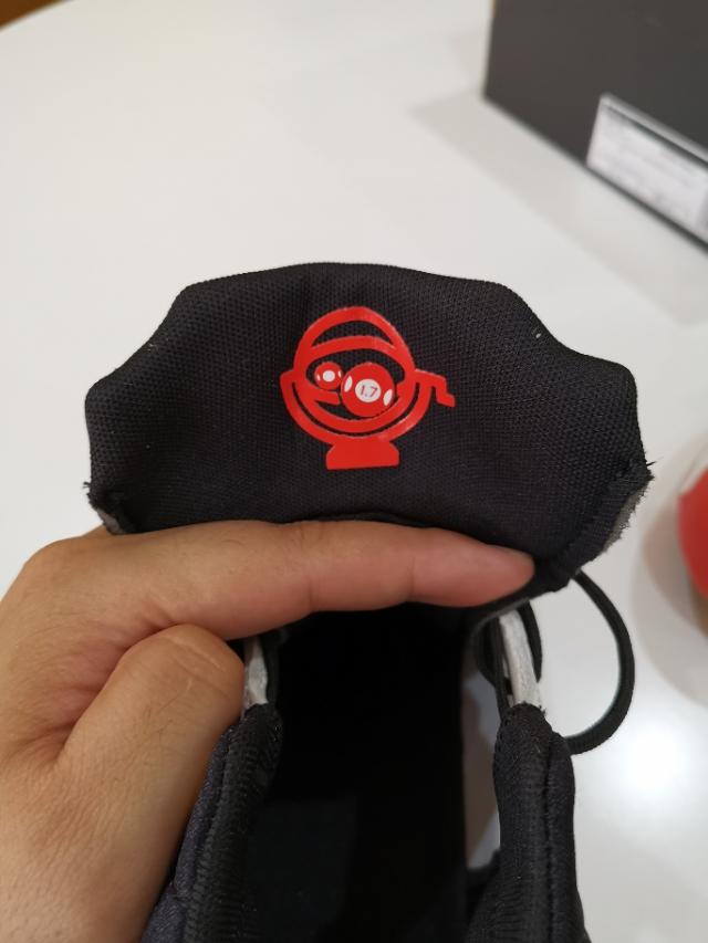 罗斯10玫瑰10年配色,玫瑰10年篮球鞋