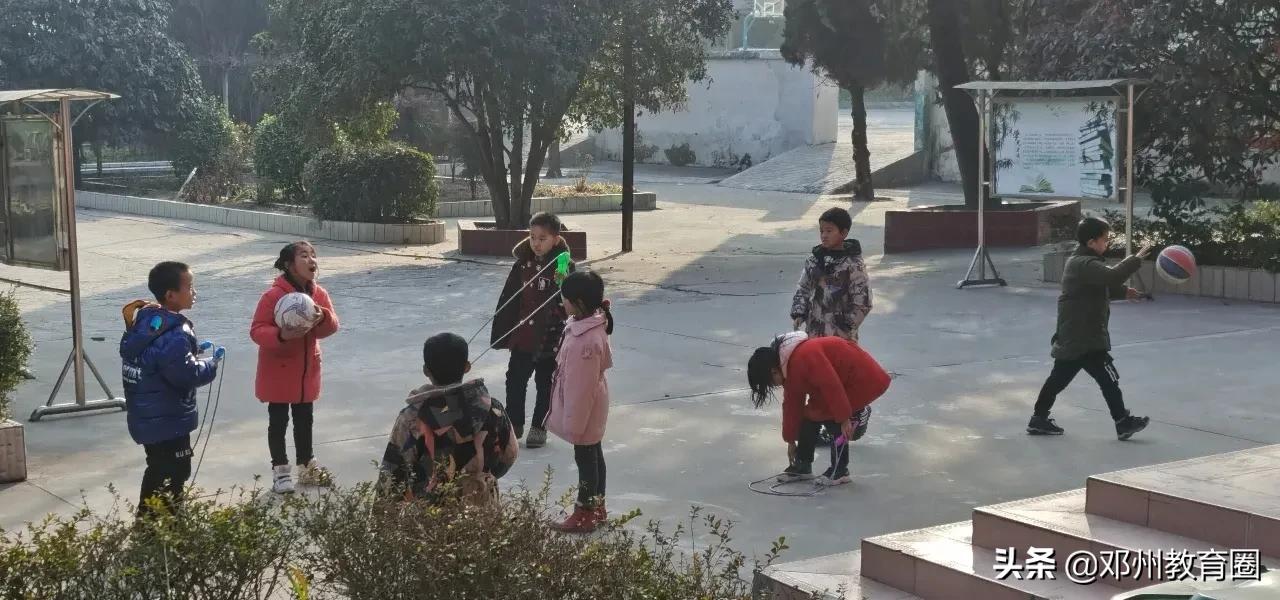 爱心人士为小学捐赠操场,爱心人士为小学捐赠操场感谢词