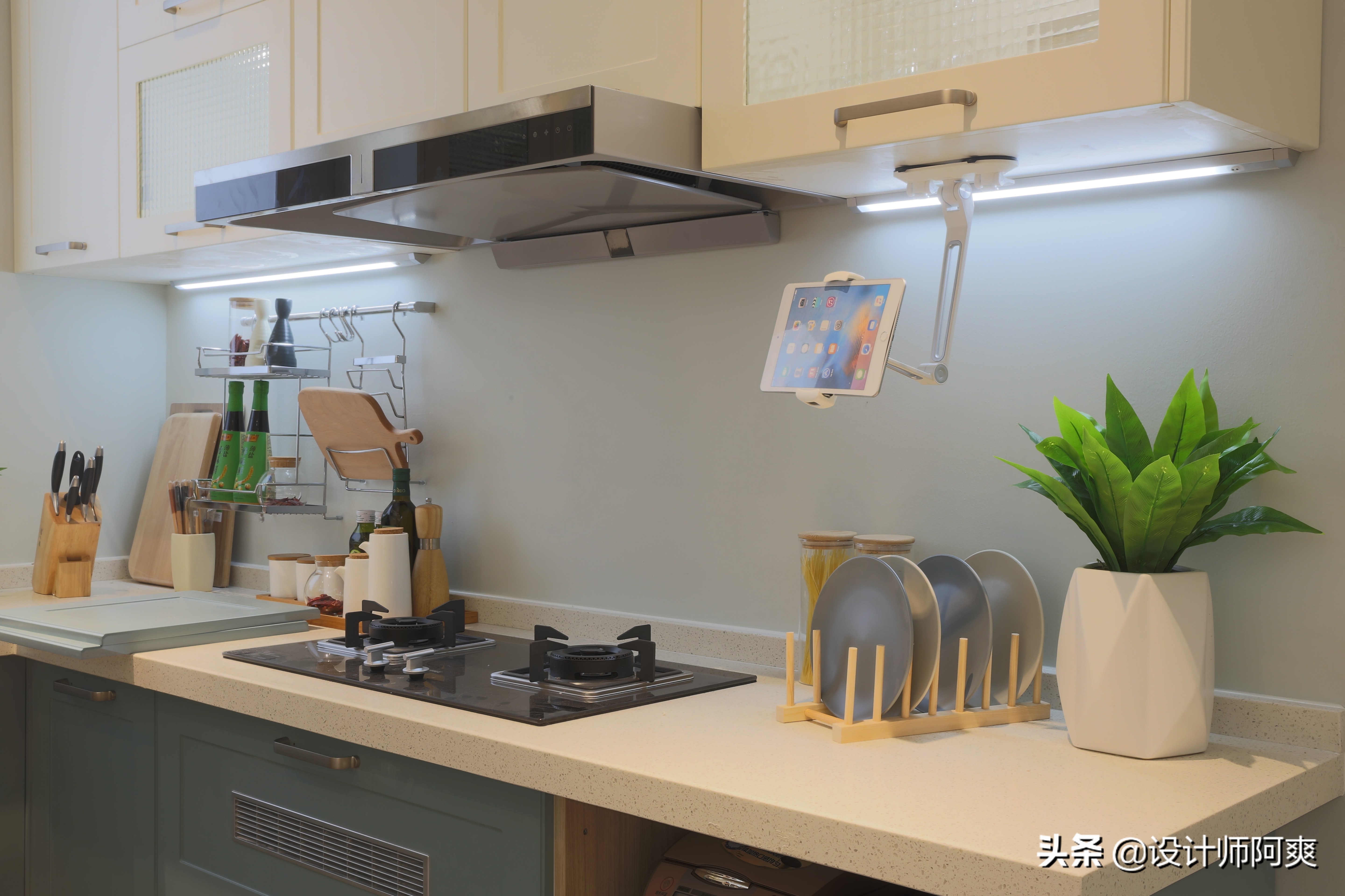 集成灶侧吸和顶吸油烟机哪个好,集成灶和侧吸油烟机