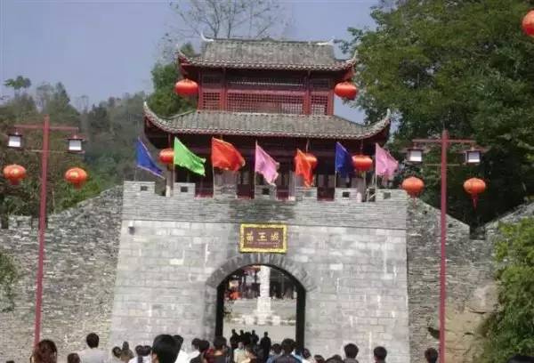 贵州旅游攻略超详细,贵州自驾游攻略推荐7到10天