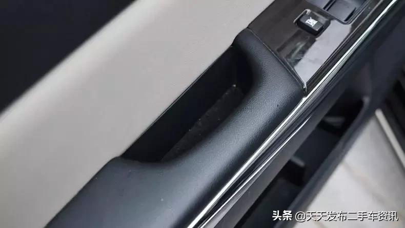 2万多的马自达8mpv,被低估的mpv