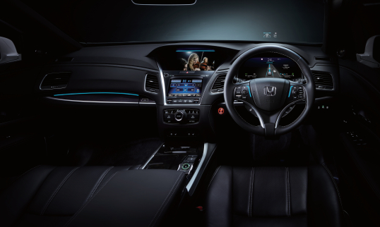 没落的日系三大旗舰车，本田里程、丰田皇冠、日产风雅你都认识吗