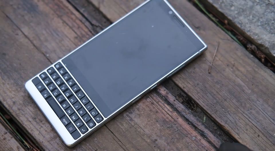 黑莓key2passportq30,黑莓keyone和key2性能相差多少