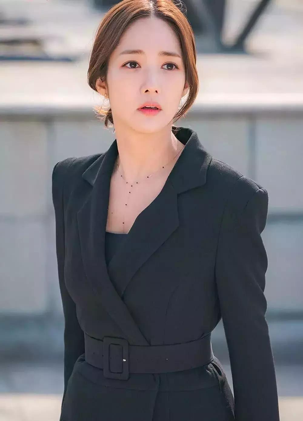 明星日常私服穿搭朴敏英,朴敏英她的私生活高甜吻戏合集