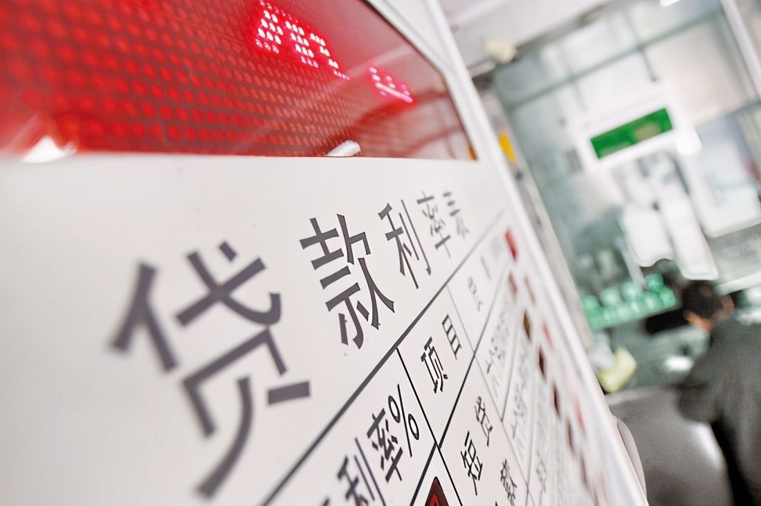 信用卡逾期利滚利怎么解决,信用卡逾期利滚利合法吗