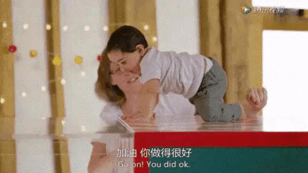 宝宝不愿意爬怎样促使宝宝爬行,宝宝要爬够500-800个小时