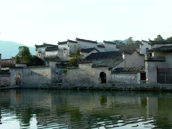 门前坟屋后水,门前坟屋后水的意思