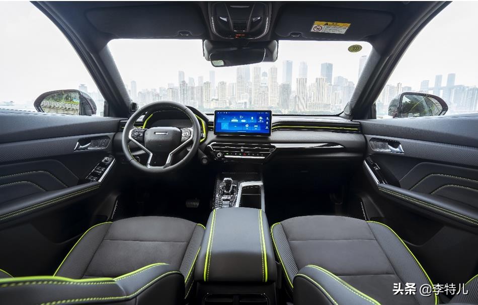 重庆试驾哈弗赤兔，满身智能安全配置7.7秒破百，这车能买吗？