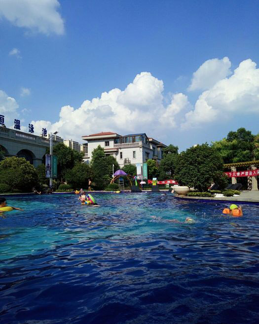 小孩学游泳溺亡,小孩在游泳馆学游泳溺水事件