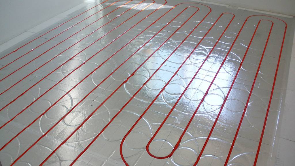 地暖破坏了是维修还是全换,地暖坏了修一次多少钱