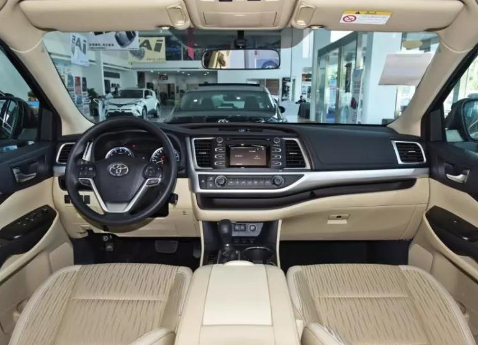 七座suv的揽局者仅25万汉兰达,25万买途观l还是买二手3.5汉兰达