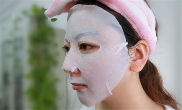 女生敷面膜要几个流程,女人敷面膜的三大忌