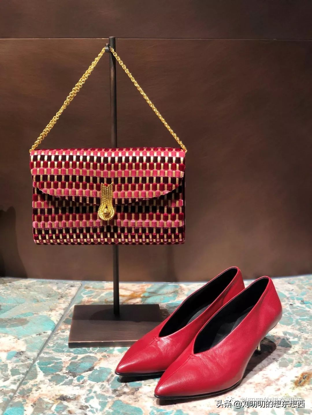 办公室穿搭这一套超温柔的,ol办公室穿搭冬天