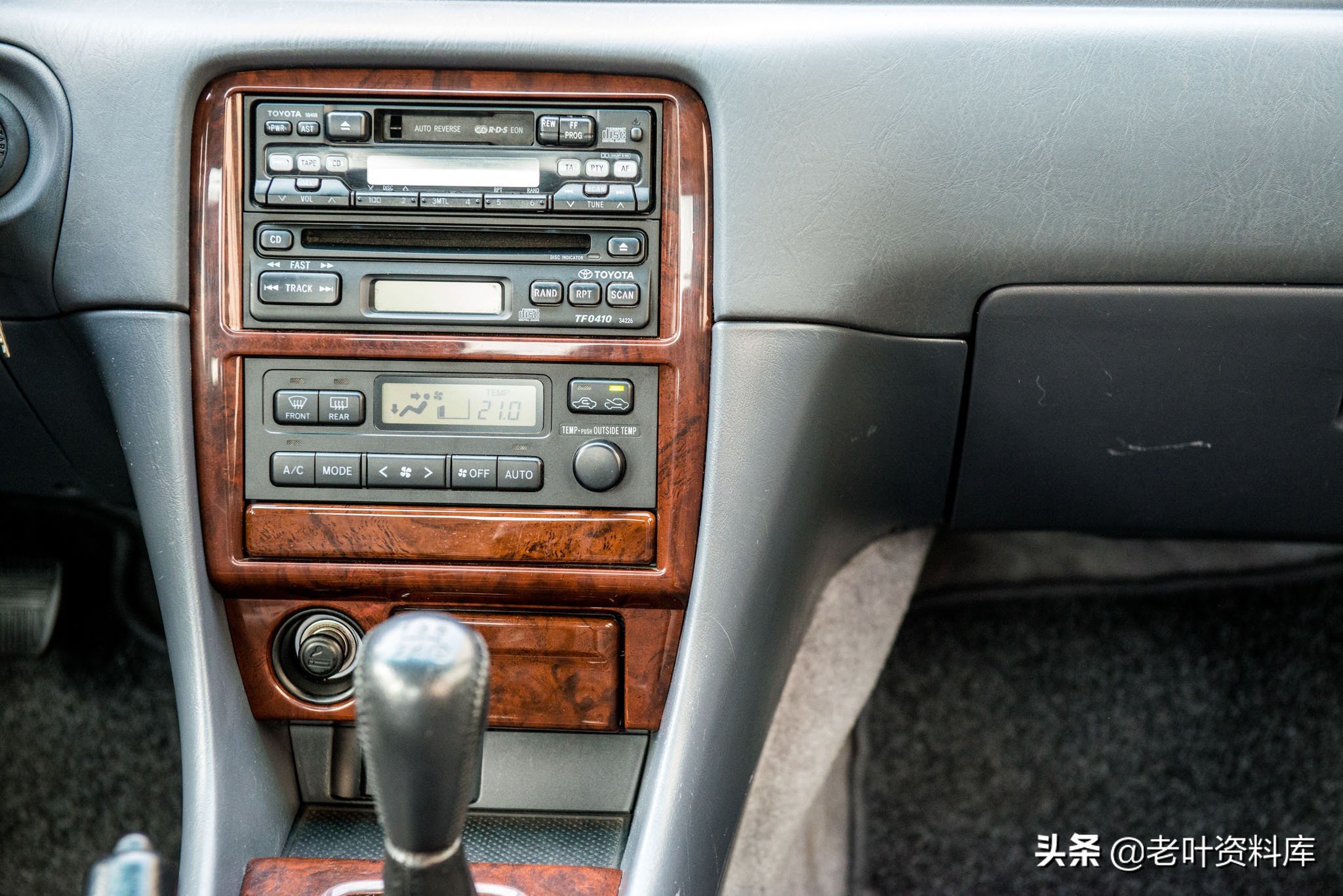 第二代丰田佳美1988,97年丰田佳美2.2排量图片