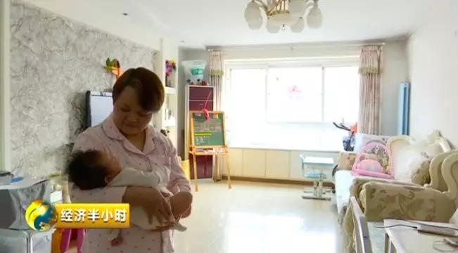 月嫂哪个行业好干,金牌月嫂月薪25000