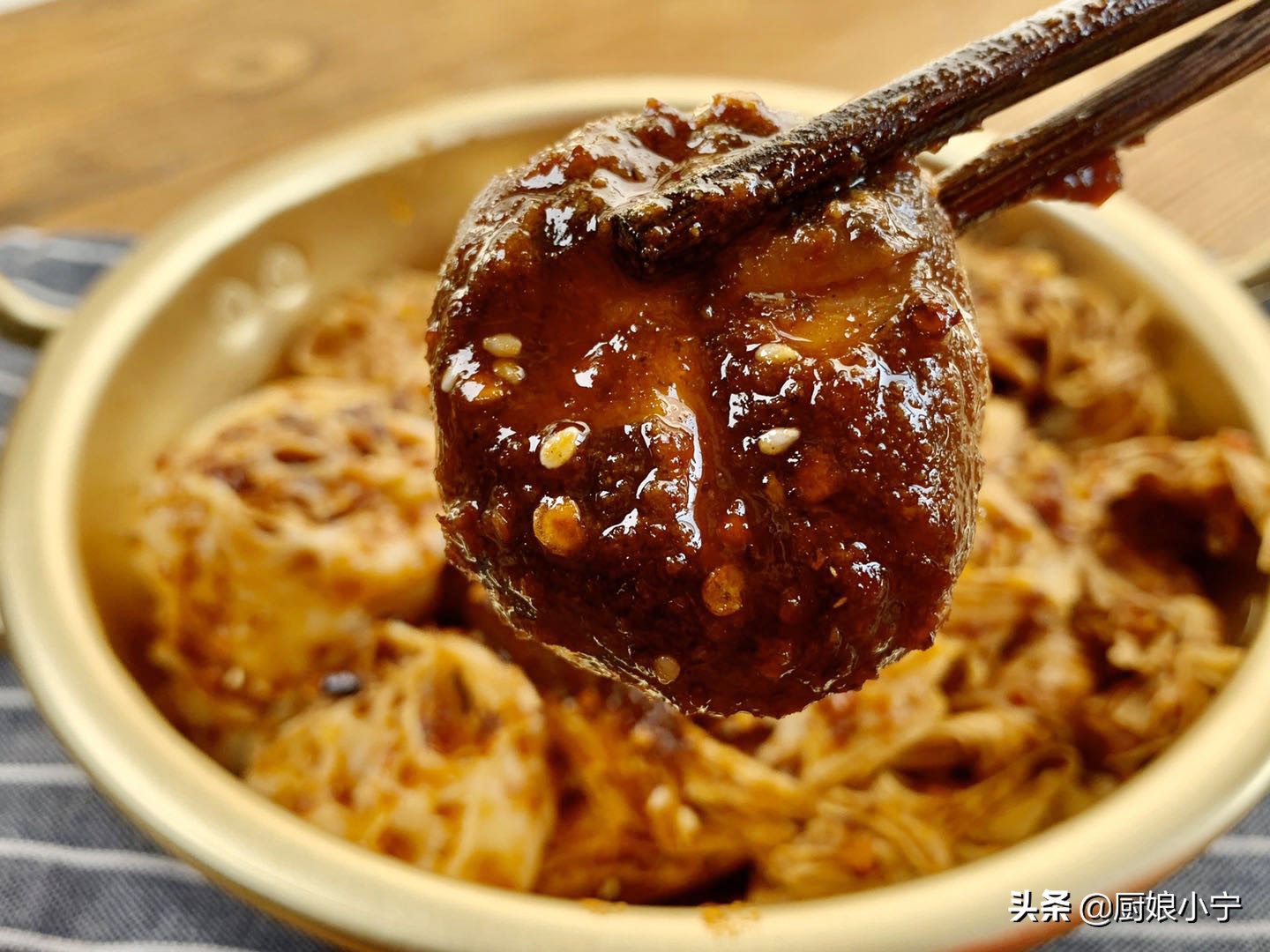 小吃摆地摊加盟排行榜最火爆的,现在摆地摊做什么小吃最火爆