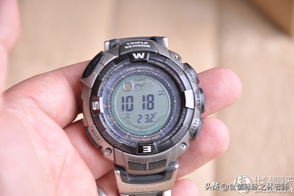 卡西欧ef130佩戴效果,卡西欧登山表日常佩戴好看吗