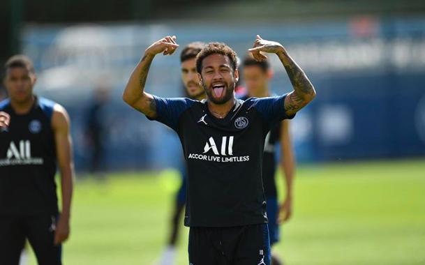 盘点:近10年世界足坛转会身价最高的球员,大巴黎实在是太有钱了