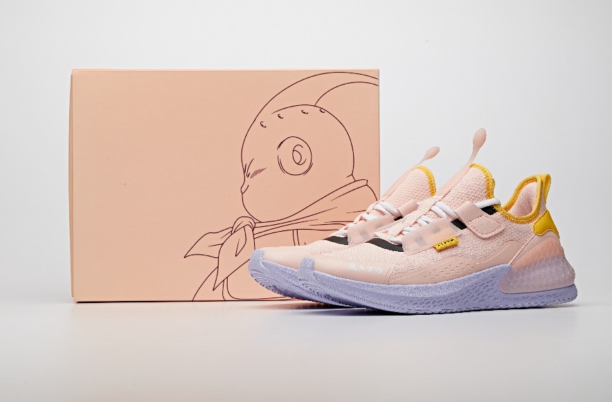 李宁超轻19和安踏跑鞋哪个好,公认脚感最好的10双国产跑鞋安踏