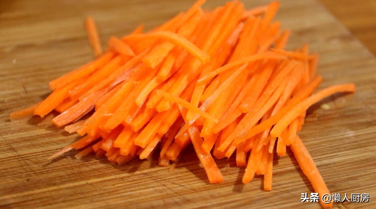 春天春卷的制作过程,春卷怎么吃好吃又简单