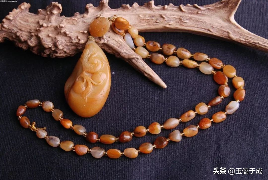 顶级和田玉红沁黄沁籽料,和田玉红沁黄沁籽料