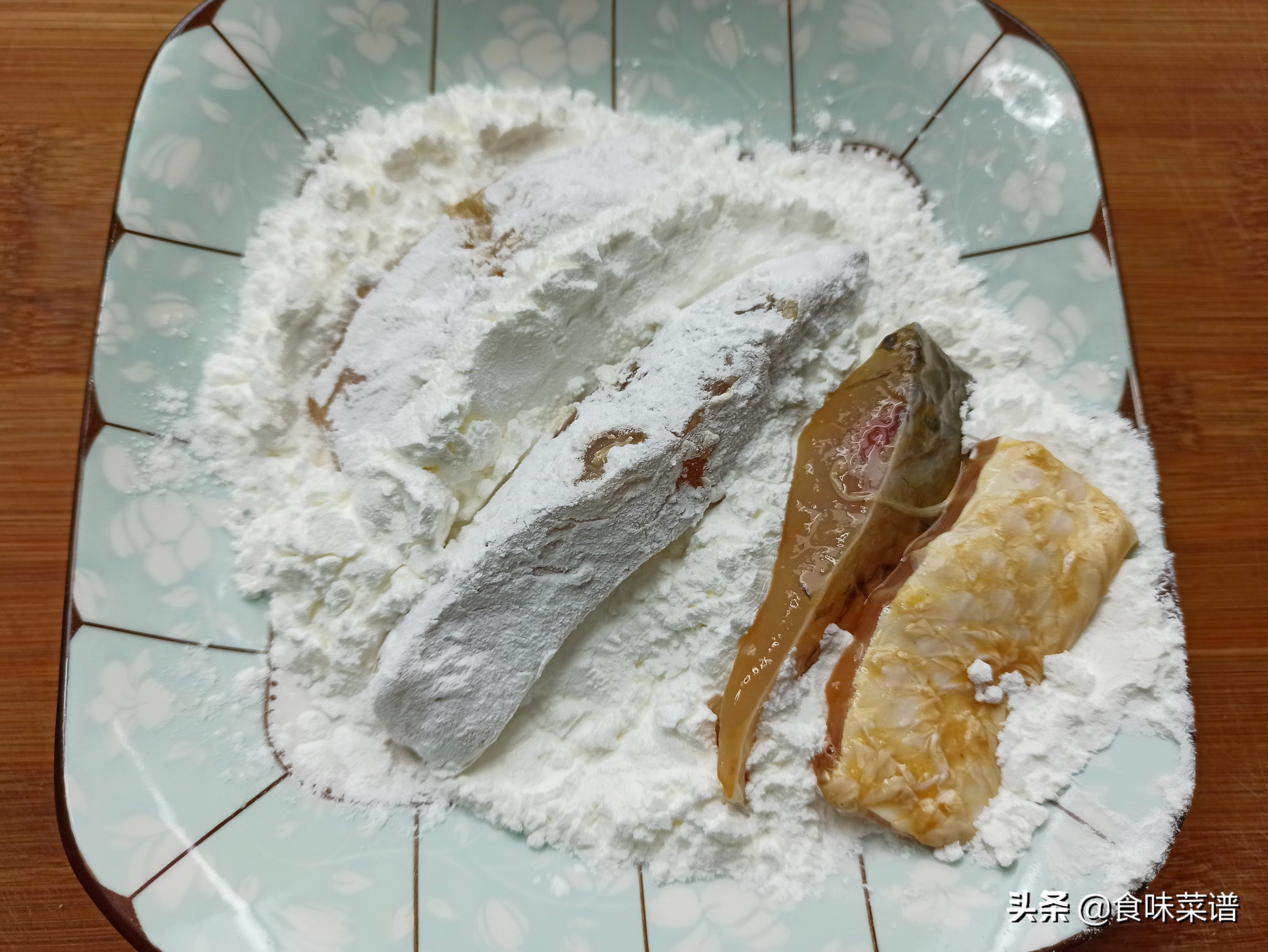 炸鱼块怎么才酥脆好吃,鱼块怎么腌制才会感觉没有腥味