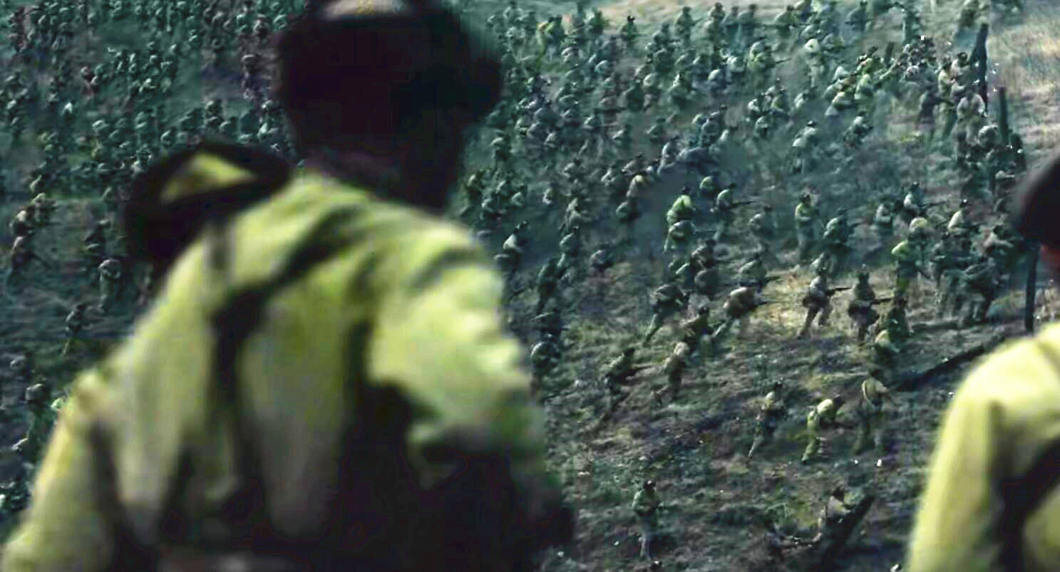 “三三制”拍出来不好看？密集冲锋的“人海战术”就好看了吗？