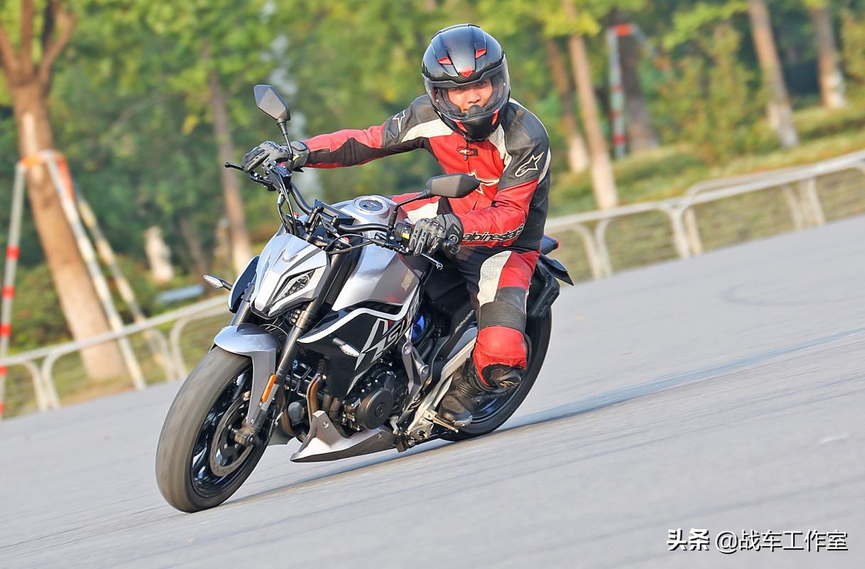奔达阿修罗400cc街车曝光,奔达阿修罗400评测视频