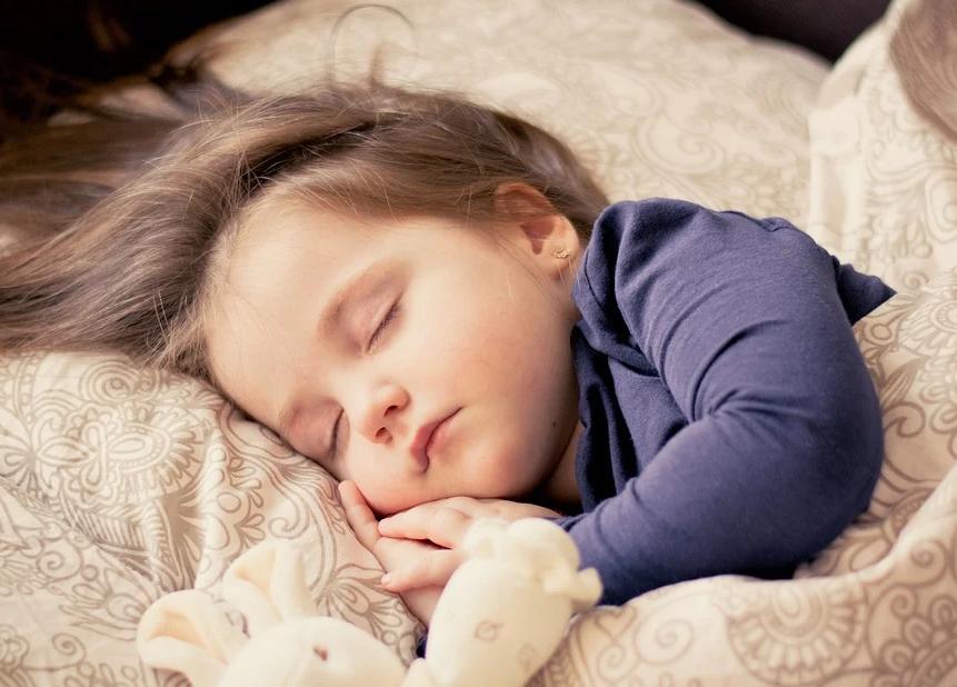 张亮13岁儿子近照曝光,张亮儿子今年几岁身高多少