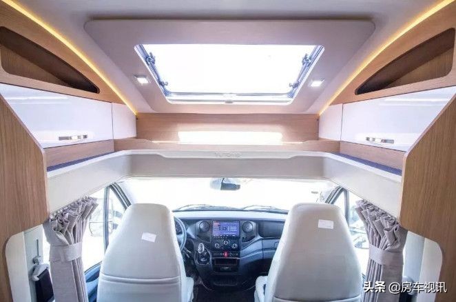 没有额头的皮卡房车,没有额头的背驮房车