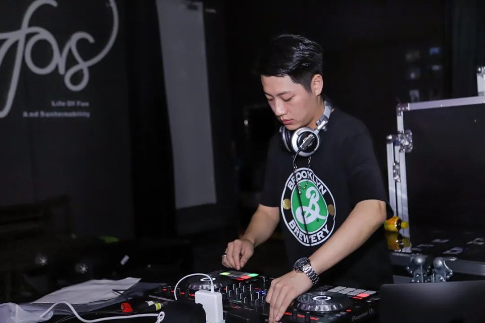 广州快闪啤酒集市,广州快闪街舞