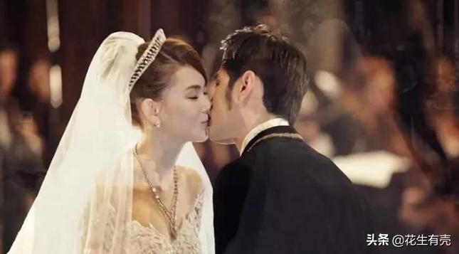 从周杰伦“小娇妻”到耀眼女神，27岁昆凌，才不是简单的灰姑娘