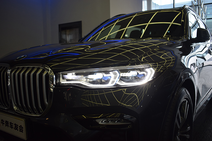 宝马x750i试驾视频,宝马x72022款试驾