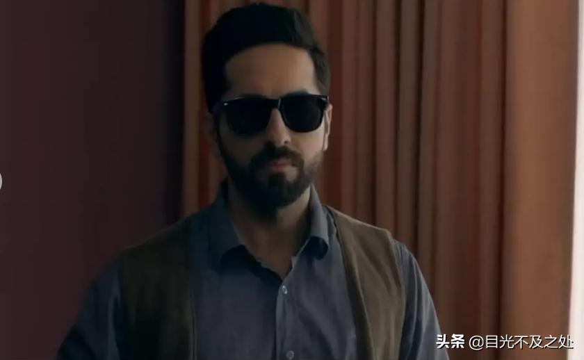 盲人调音师误入凶案现场,调音师假扮盲人目睹凶案现场