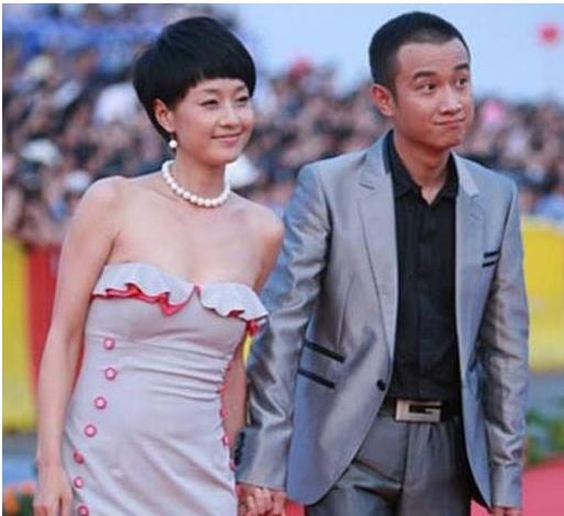 从软饭男到钢铁硬汉，“整容”式离婚后，文章“站”起来了