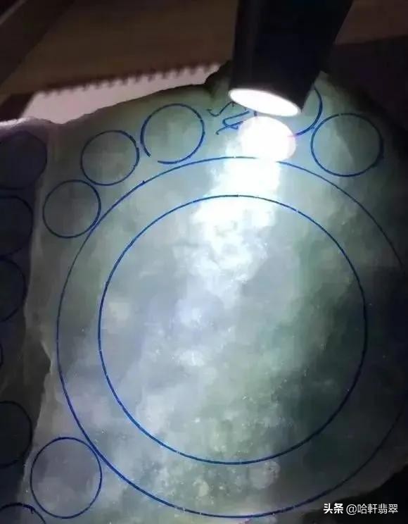 过亿的老翡翠珠链,翡翠珠链81颗