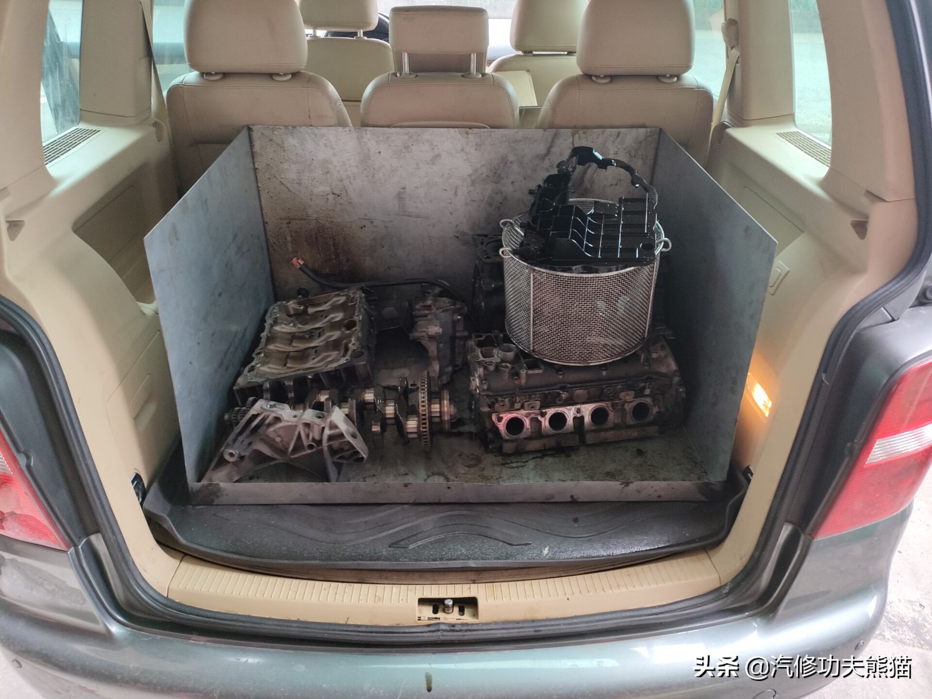 斯柯达昊锐烧机油维修视频,大众斯柯达昊锐1.8t烧机油