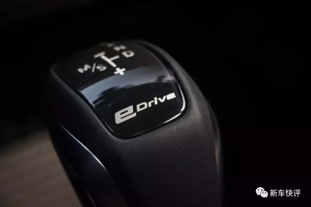 宝马XI插电混动版告诉你什么叫做推背感
