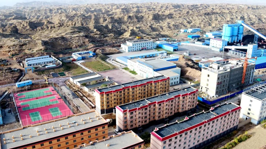 从“西进”到“西兴”——河南能源*疆新**公司推进“一园区两基地”