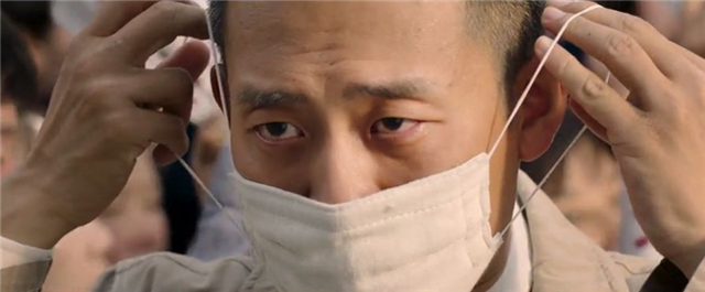 国庆档票房前三位均为国产影片,国庆档三强争霸票房