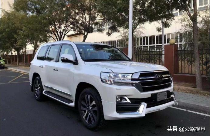 陆巡4700和4600用车感受,17年陆巡4000是6缸还是8缸