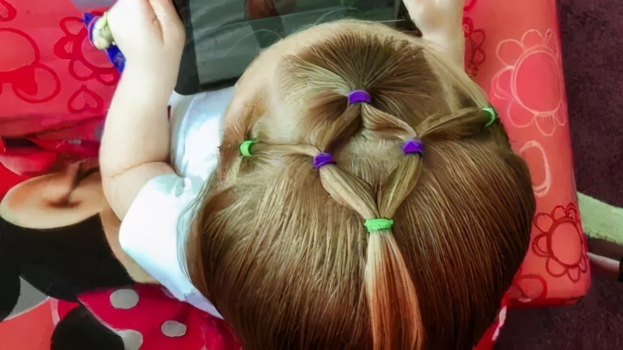 这些小孩的发型，你见都没见过